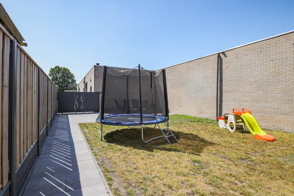 Hoflaan 2, 9861 BR Grootegast - € 335.000 k.k. - ben-s Makelaars Groningen