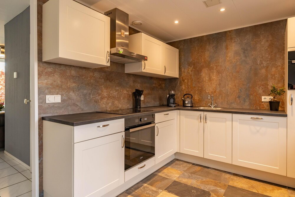 Nijensteinheerd 250, 9736 TT Groningen - € 315.000 k.k. - ben-s Makelaars Groningen