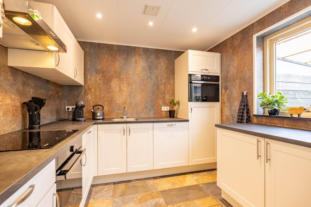 Nijensteinheerd 250, 9736 TT Groningen - € 315.000 k.k. - ben-s Makelaars Groningen