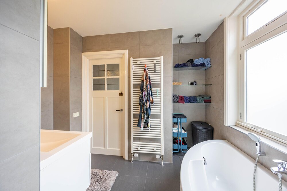 Ceramstraat 3a, 9715 JK Groningen - € 300.000 k.k. - ben-s Makelaars Groningen