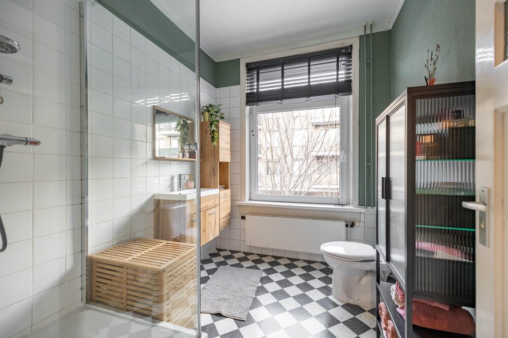 E. Thomassen à Thuessinklaan 20, 9713 JV Groningen - € 325.000 k.k. - ben-s Makelaars Groningen