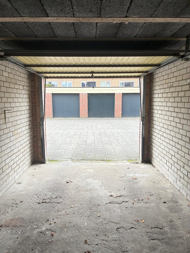 Schubertlaan 1-ae 0ong, 9722 LA Groningen - € 28.500 k.k. - ben-s Makelaars Groningen