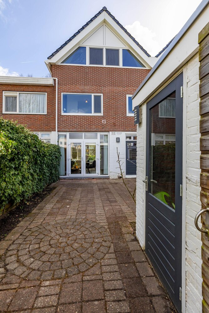 Bernhardlaan 21, 9744 EK Groningen - € 295.000 k.k. - ben-s Makelaars Groningen