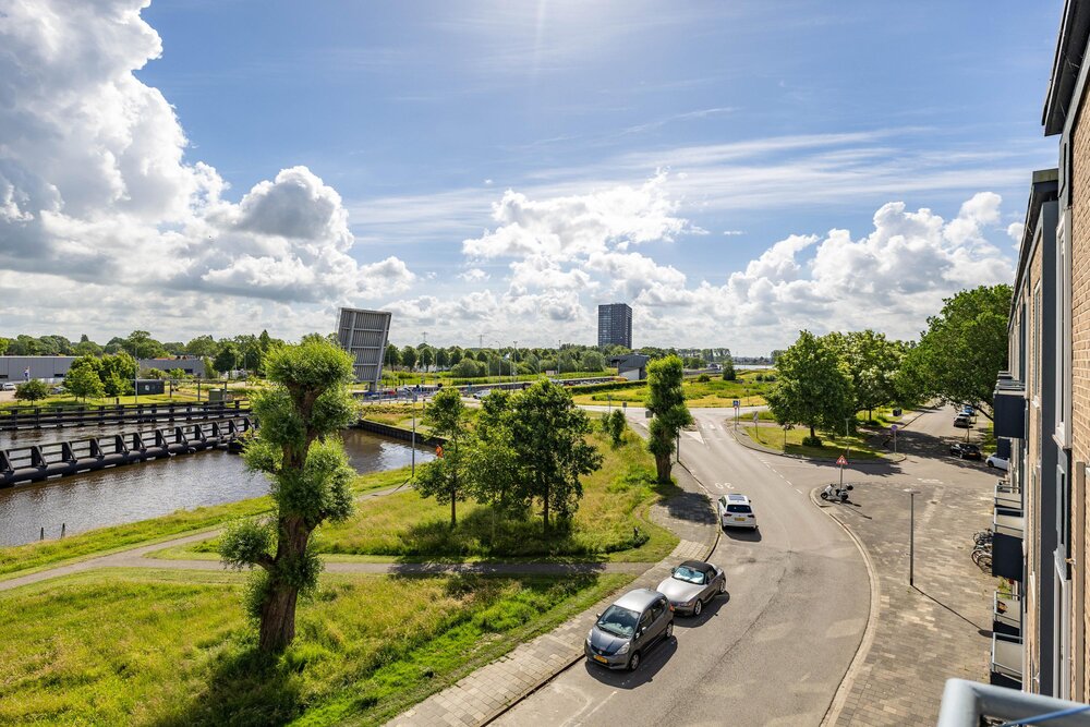 Florakade 396, 9713 ZL Groningen - € 285.000 k.k. - ben-s Makelaars Groningen